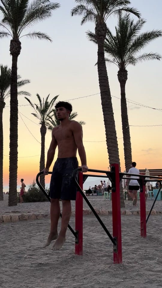 Post 3 by itiel on TikTok (video)