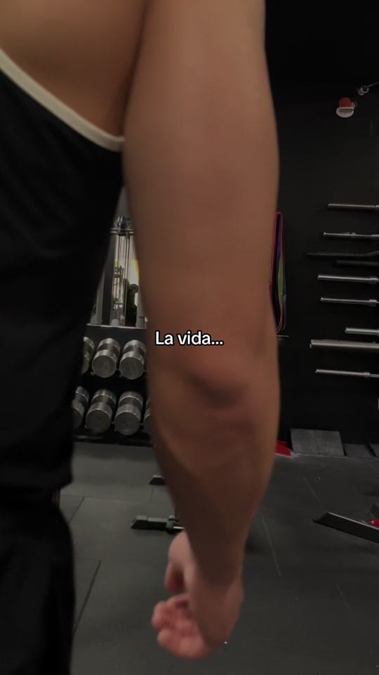 Post 6 by Hugo barreiro on TikTok (video)
