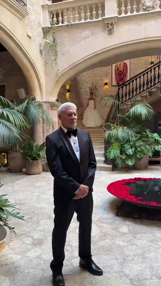 Post 6 by Wayne Lineker on TikTok (video)