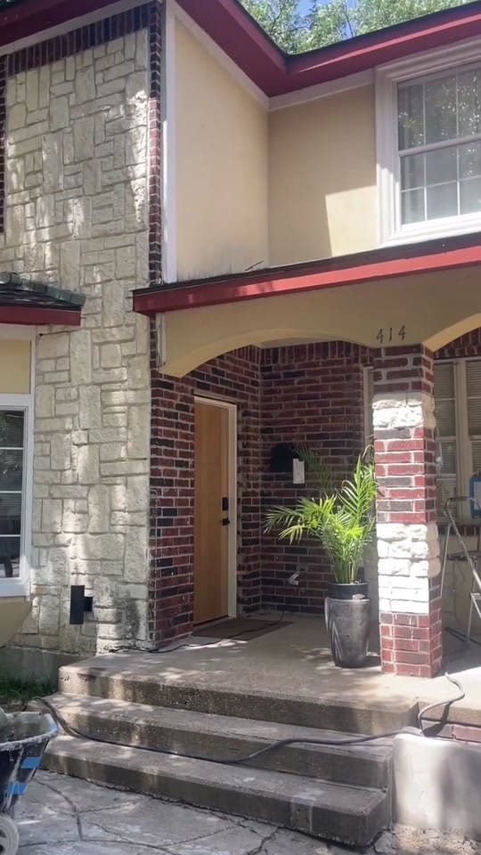 Post 5 by Court on TikTok (video)
