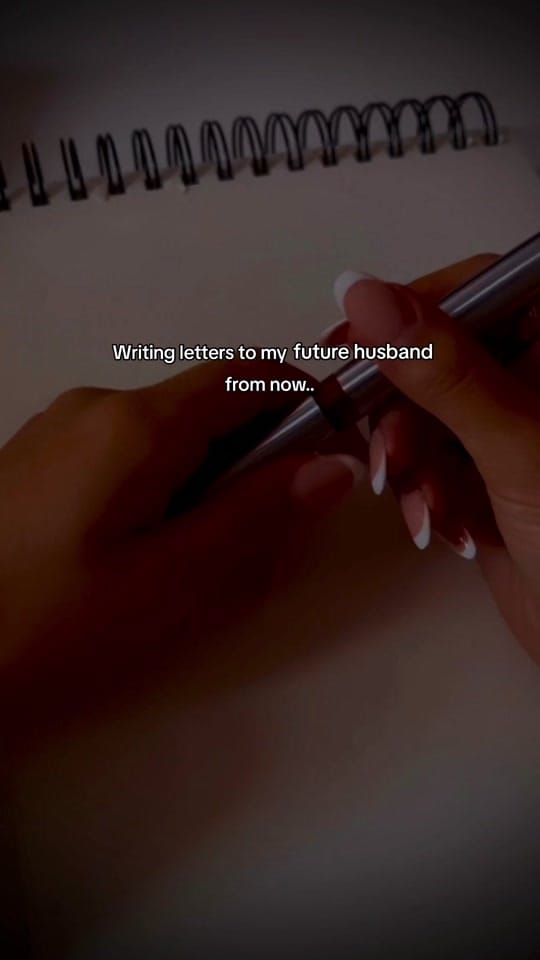 Post 10 by H U L Y A ❥ A Y 🥀 on TikTok (video)
