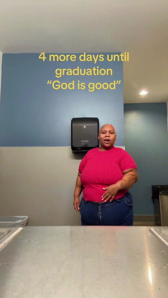 Post 10 by Catalina Sweet on TikTok (video)