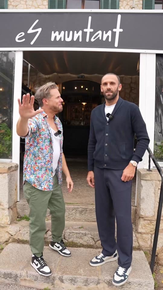 Post 8 by Experimenta TV on TikTok (video)