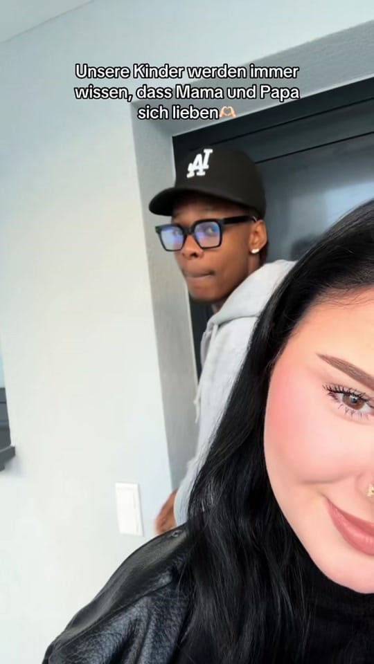 Post 6 by amelie | master make-up artist on TikTok (video)