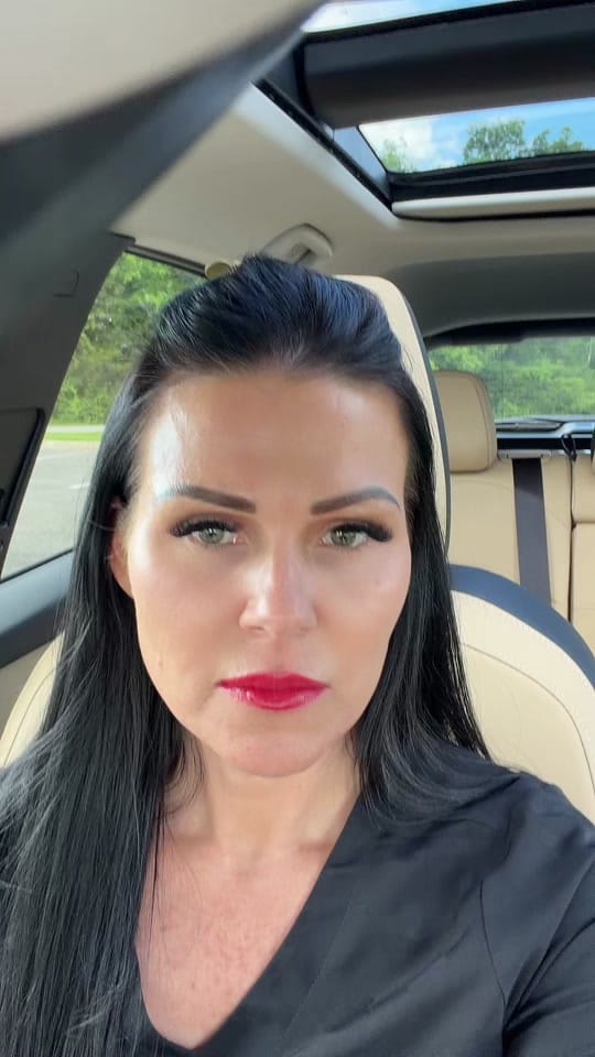 Post 2 by Mel on TikTok (video)