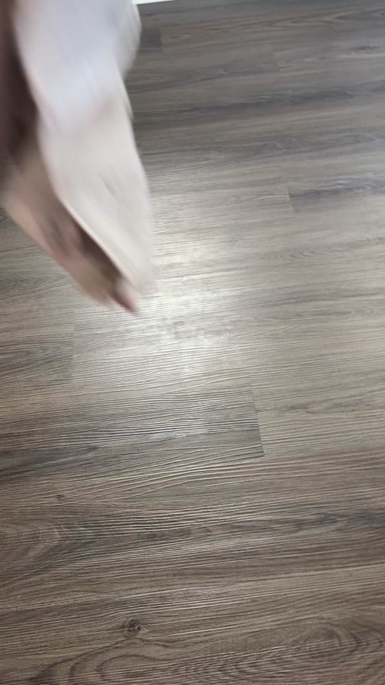 Post 4 by Mel on TikTok (video)