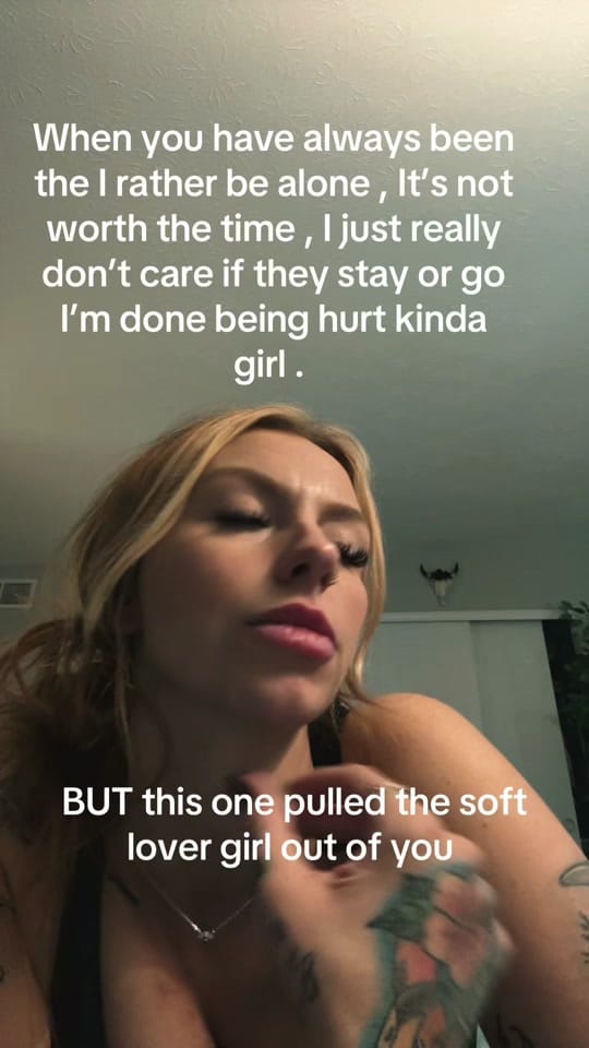 Post 6 by Selena on TikTok (video)
