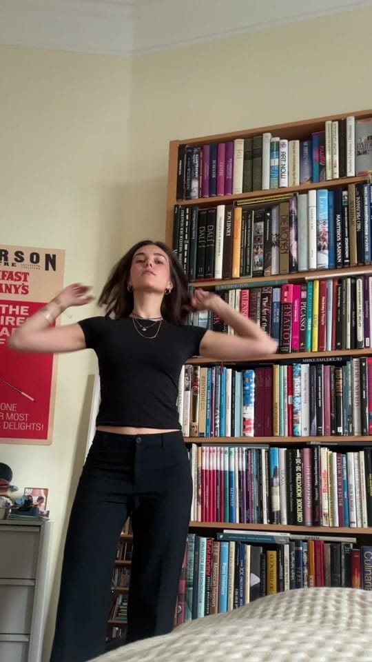Post 1 by Lilo‘s Art Adventures on TikTok (video)
