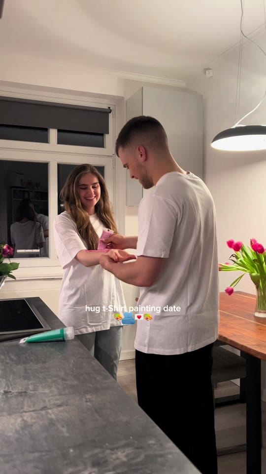 Post 10 by Daniel & Veronik on TikTok (video)