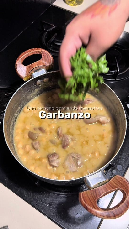 Post 10 by LilaElChef on TikTok (video)