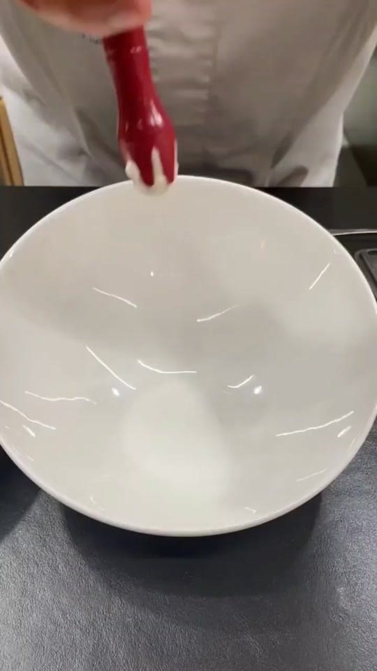Post 3 by mimobitetheexperience on TikTok (video)