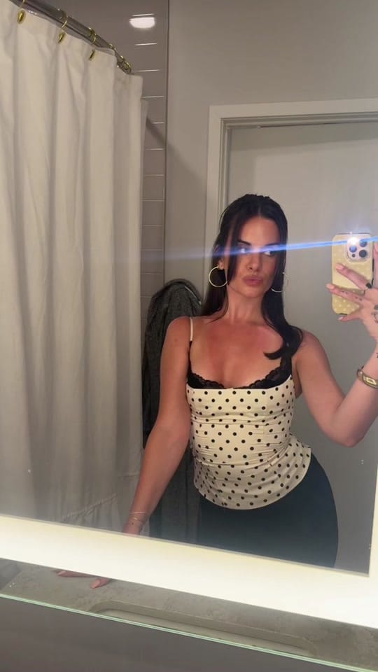 Post 2 by Kat on TikTok (video)