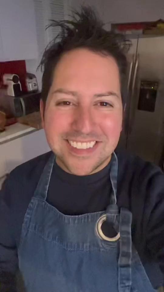 Post 10 by Andrés Chávez on TikTok (video)