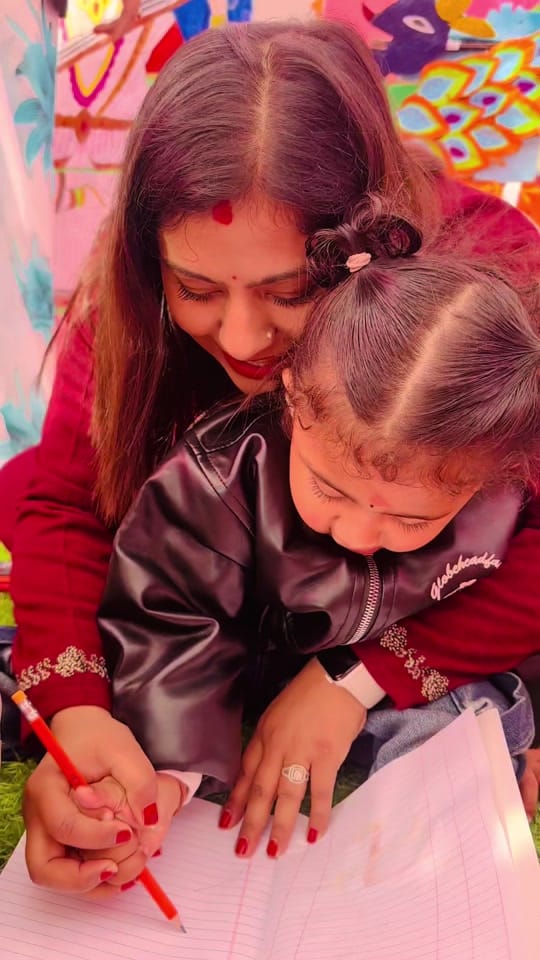 Post 10 by Astha♥️Sanjay on TikTok (video)