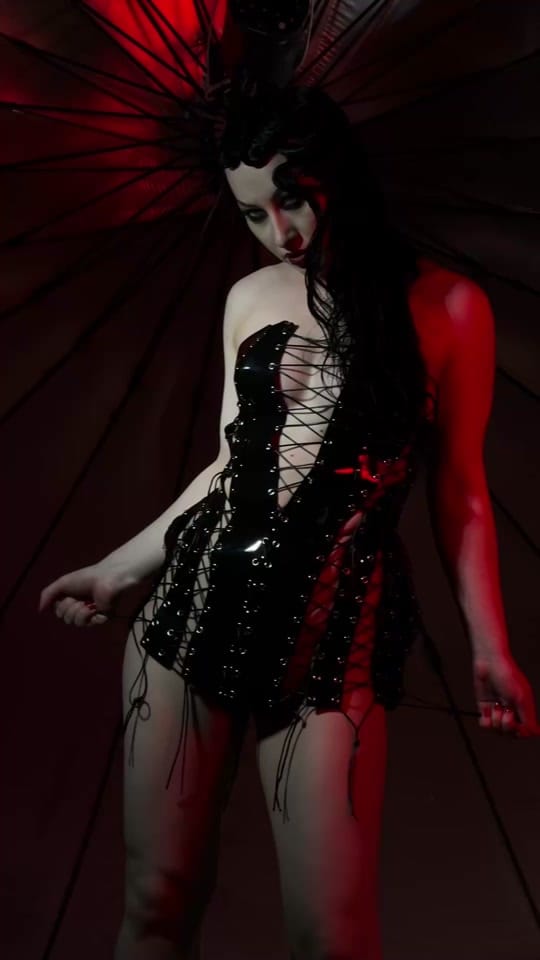 Post 1 by Katrin Gajndr | Luxury Artist on TikTok (video)