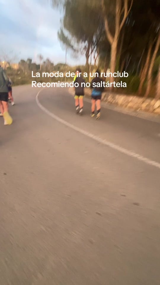 Post 2 by Laurymundy on TikTok (video)