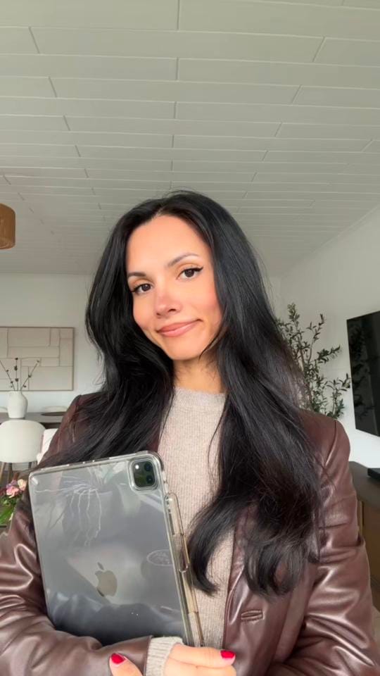 Post 6 by Neda Khl on TikTok (video)