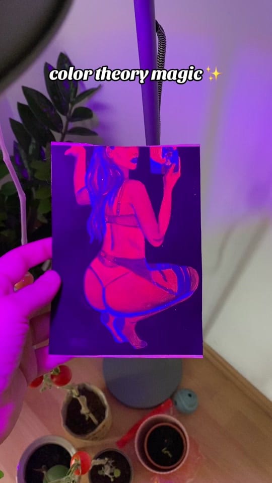 Post 6 by dasha does on TikTok (video)