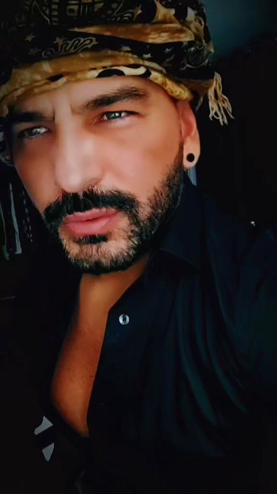 Post 7 by Adrianno on TikTok (video)