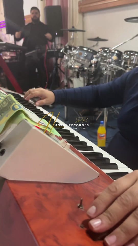Post 2 by hasanirecordsgermany on TikTok (video)