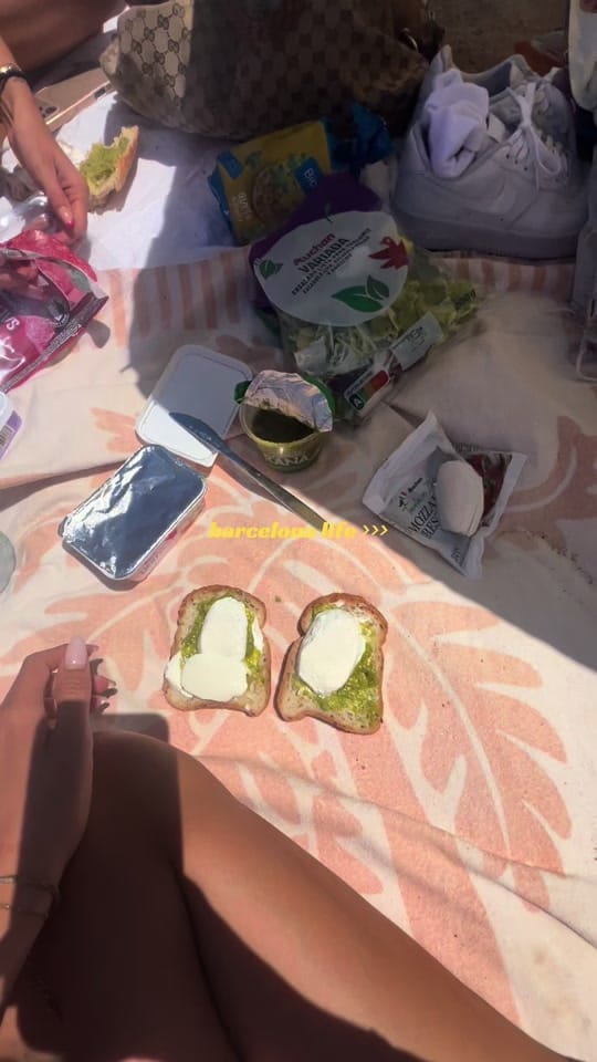 Post 3 by Sanne | Female Solo Traveler on TikTok (video)