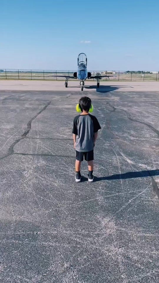 Post 10 by Sarah ❤️🤍💙 on TikTok (video)
