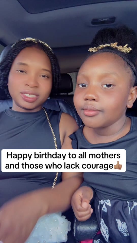 Post 2 by Elia Hair shop on TikTok (video)