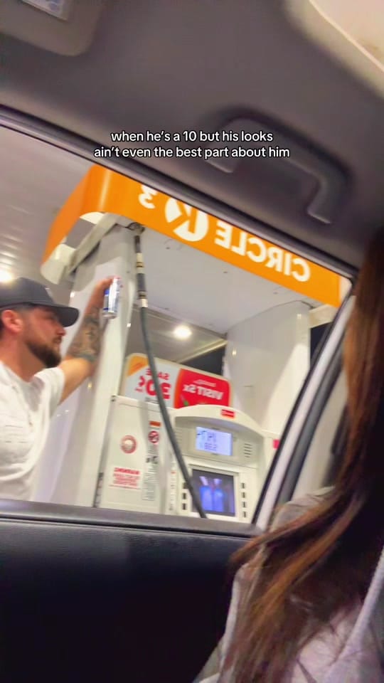 Post 1 by autumn 🐿️ on TikTok (video)
