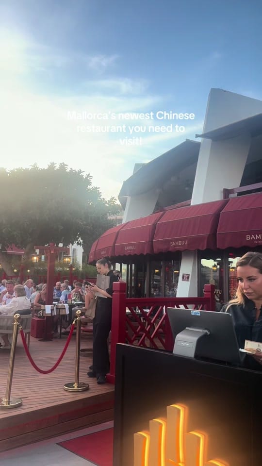 Post 3 by Liv’s in Mallorca ✈️🤍 on TikTok (video)