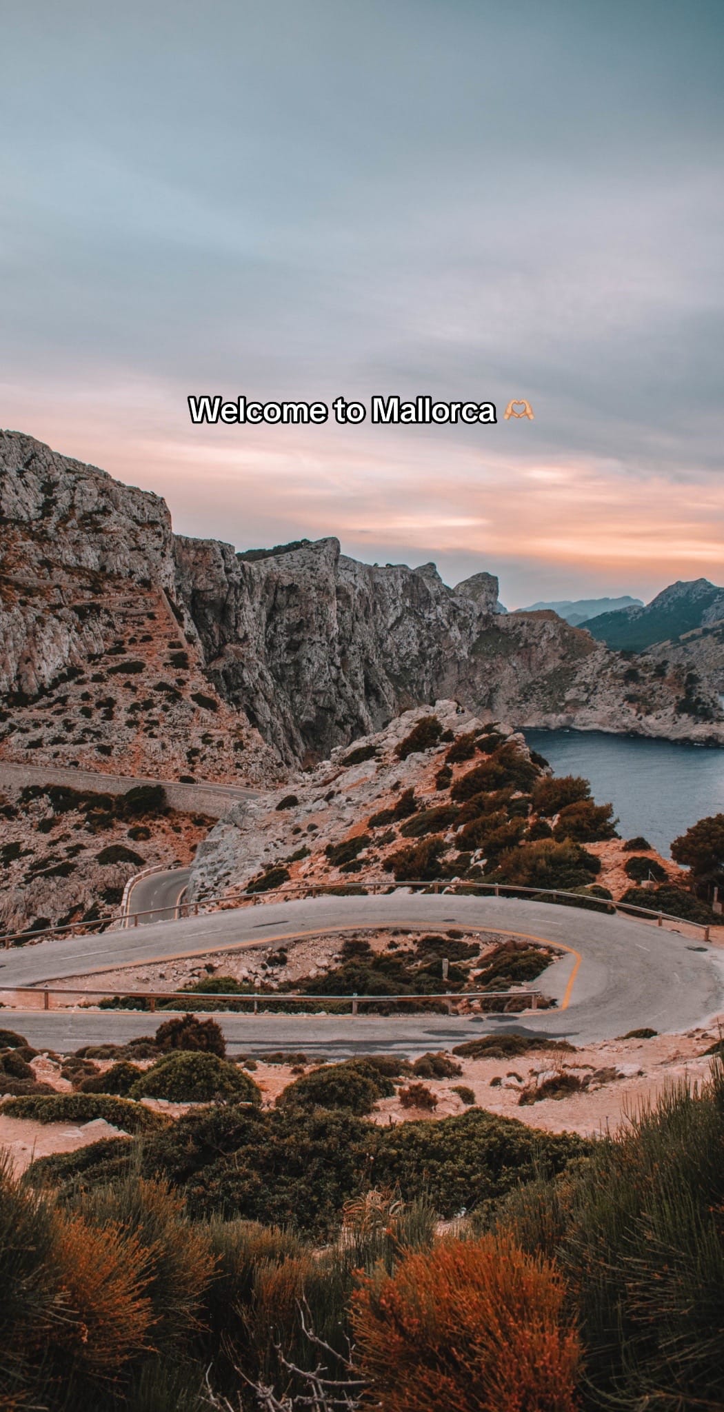 Post 8 by Liv’s in Mallorca ✈️🤍 on TikTok (video)