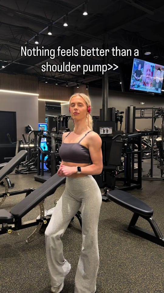 Post 7 by Elizaveta Logacheva on TikTok (video)