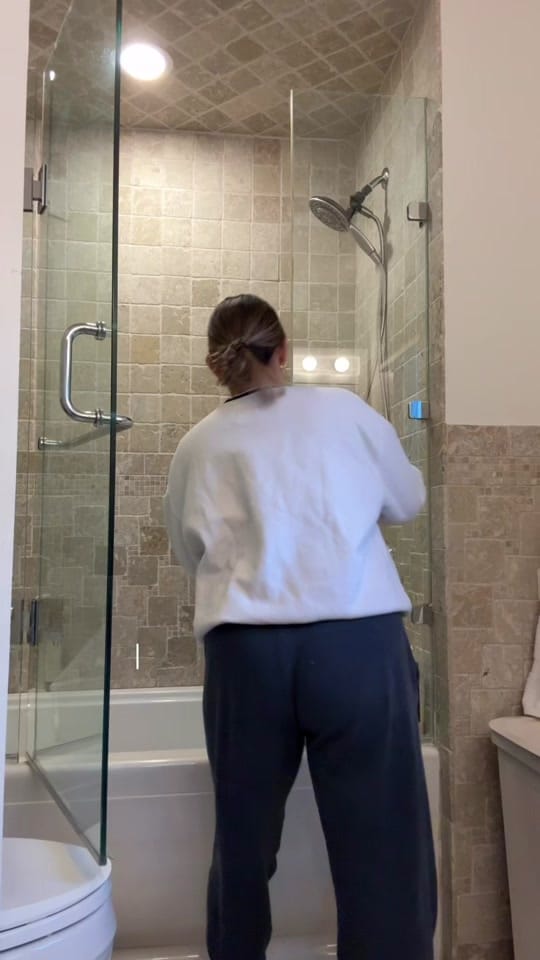 Post 7 by Sarah John - nursewhogolfs on TikTok (video)