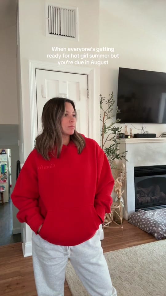 Post 2 by Sarah John - nursewhogolfs on TikTok (video)