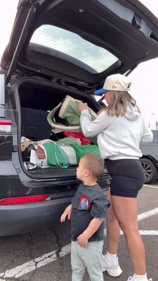 Post 3 by Sarah John - nursewhogolfs on TikTok (video)