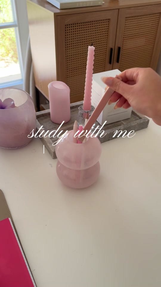Post 2 by nura on TikTok (video)