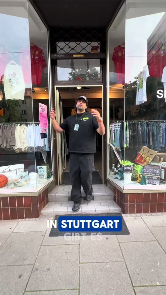 Post 5 by Vice Vintage Selection on TikTok (video)