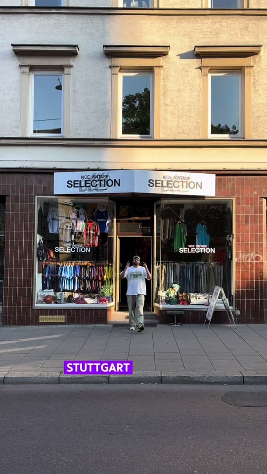 Post 9 by Vice Vintage Selection on TikTok (video)