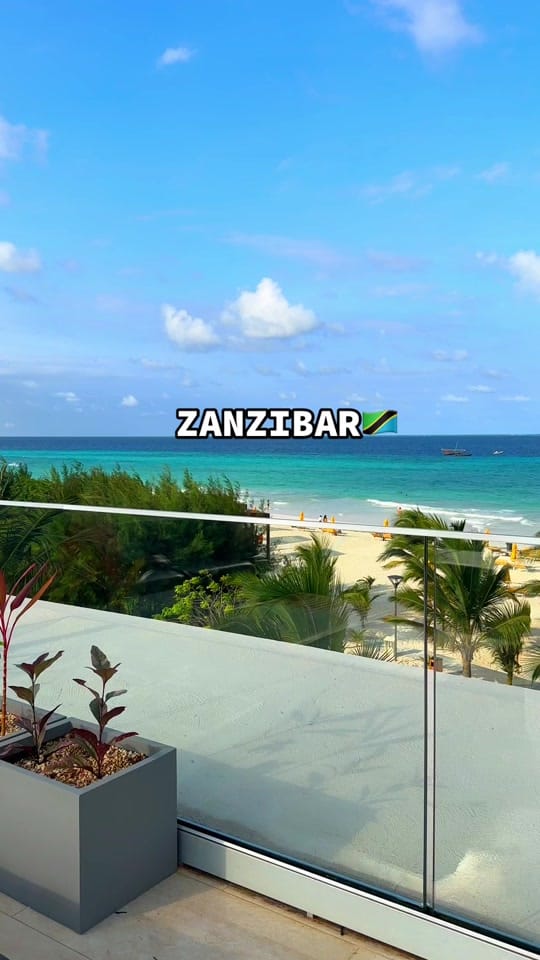 Post 9 by Hotel Finds + Luxury Travel on TikTok (video)