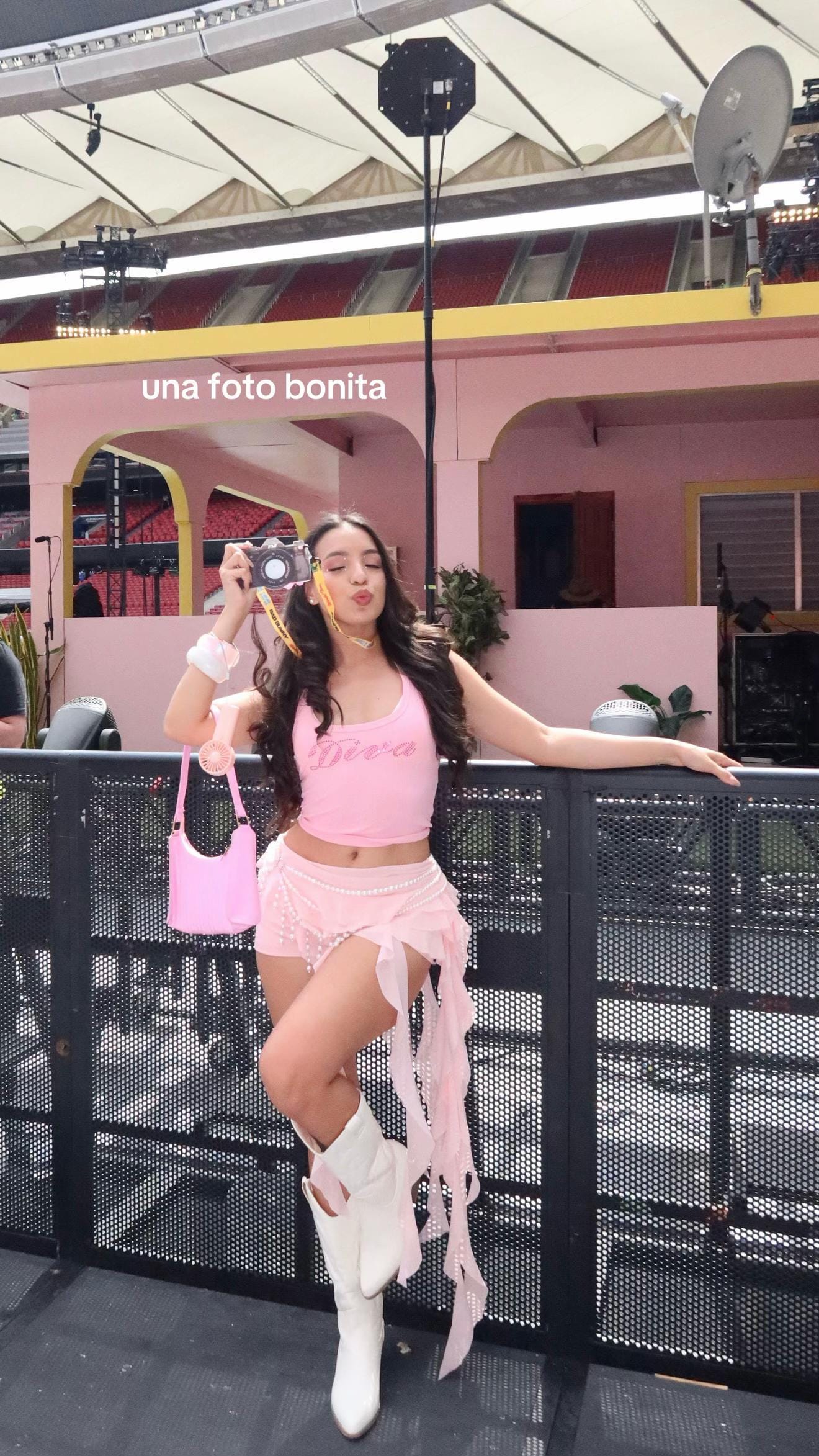 Post 4 by starly vivas on TikTok (video)