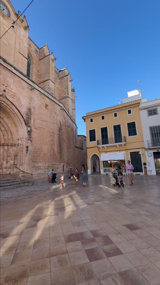 Post 3 by Isola di Minorca Network on TikTok (video)