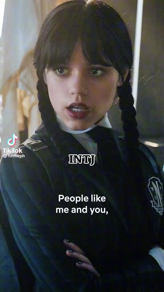 Post 8 by Mika Unhinged 🧬👩🏽‍🔬🐳🪽🩵 on TikTok (video)
