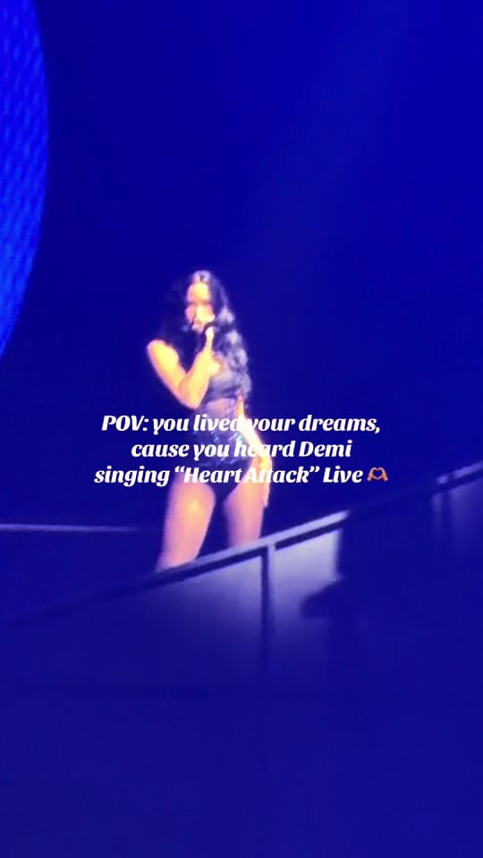 Post 4 by Mika Unhinged 🧬👩🏽‍🔬🐳🪽🩵 on TikTok (video)