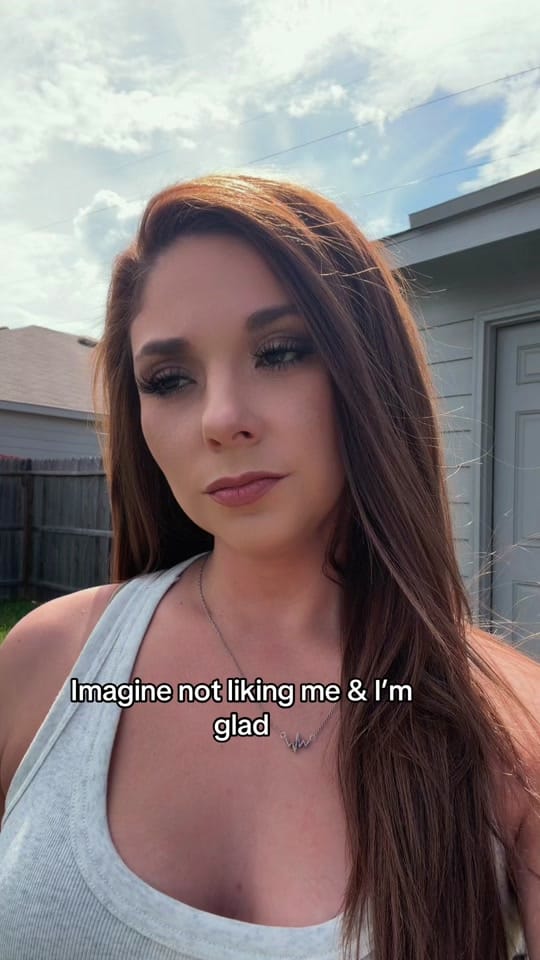 Post 4 by N A D I A on TikTok (video)