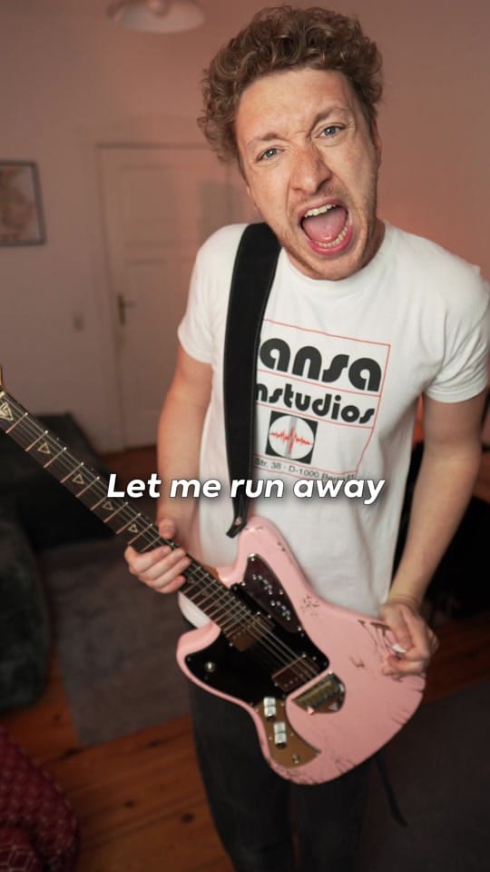 Post 1 by Joey Jones on TikTok (video)