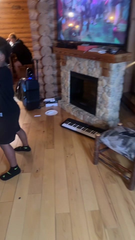 Post 2 by 🍑Peaches🍑 on TikTok (video)