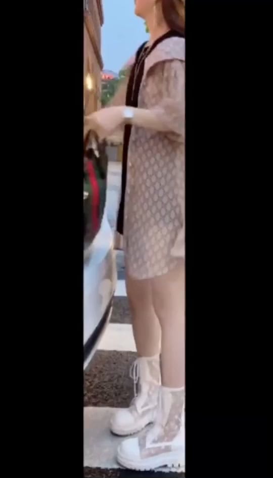 Post 6 by Page FB: Hương Lan Store on TikTok (video)