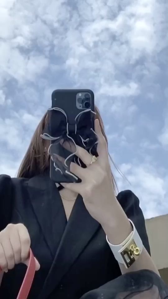Post 2 by Page FB: Hương Lan Store on TikTok (video)