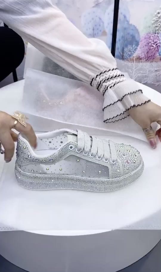 Post 7 by Page FB: Hương Lan Store on TikTok (video)