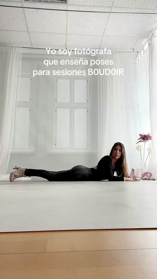 Post 9 by valeriagalan.boudoir on TikTok (video)