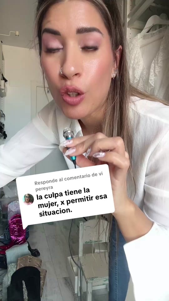 Post 2 by valeriagalan.boudoir on TikTok (video)
